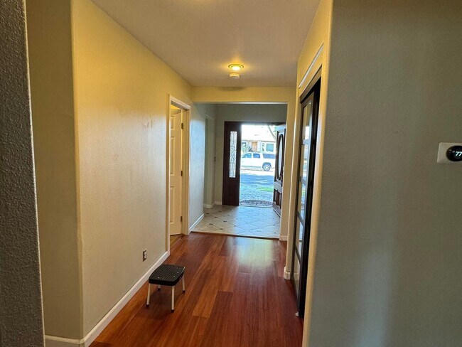 3 Bedroom Single Family Home in Milpitas photo 3