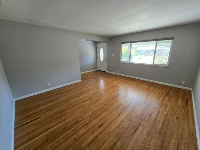 11754 Regio Dr Dublin, CA 94568 photo 5