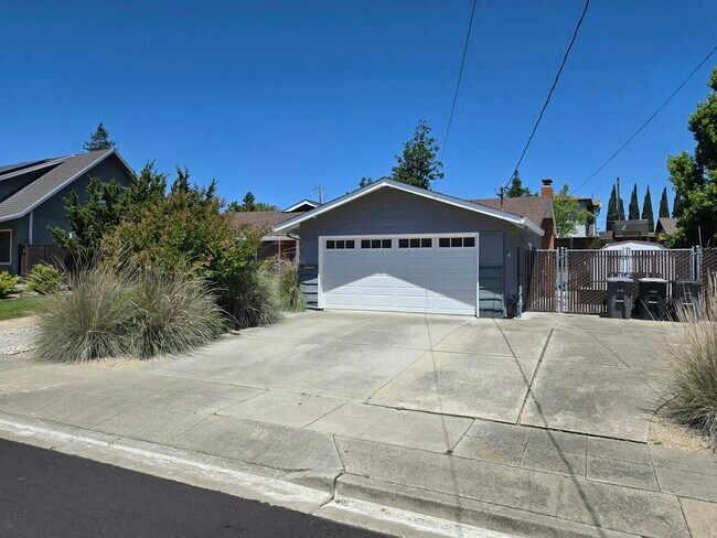 11754 Regio Dr Dublin, CA 94568 photo 3