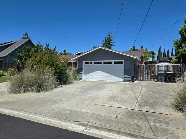 11754 Regio Dr Dublin, CA 94568 photo 3