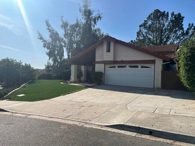 1130 Paseo Marquerita Chula Vista, CA 91910 photo 3