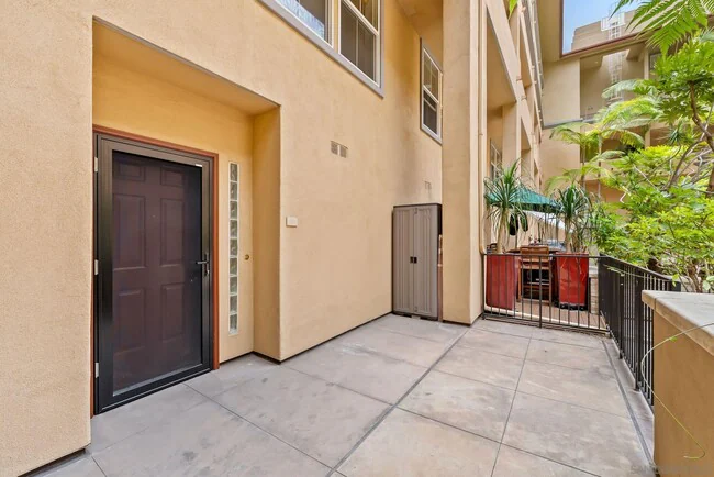 301 W G St San Diego, CA 92101 photo 5