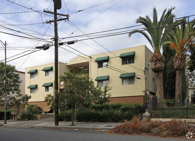 633 South 8th Street, San Jose, CA 95112 photo 2