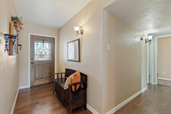 5320 Marsh Drive, The Colony, TX 75056 photo 2
