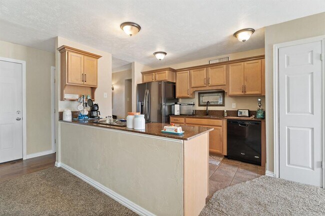 5320 Marsh Drive, The Colony, TX 75056 photo 3