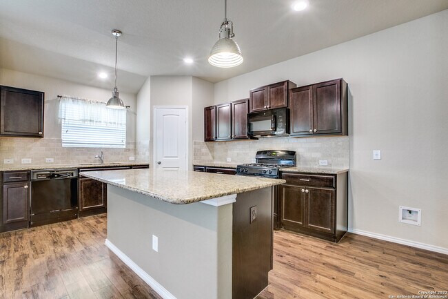 14611 Running Wolf San Antonio, TX 78245 photo 5