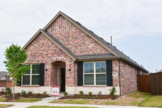 2068 Barx Drive, Little Elm, TX 75068 photo 2