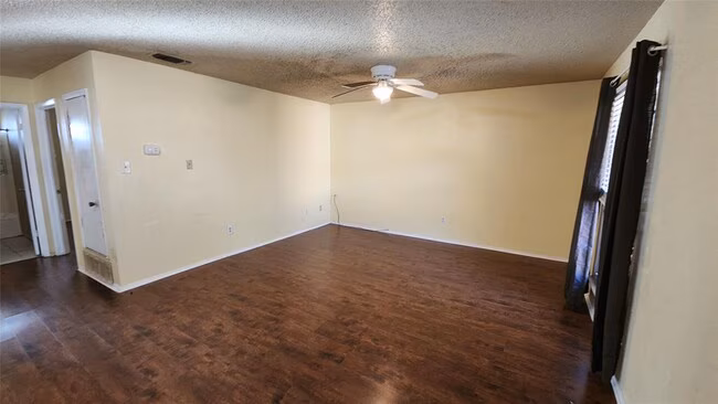 208 North Vandeveer Street, Burnet, TX 78611 photo 3