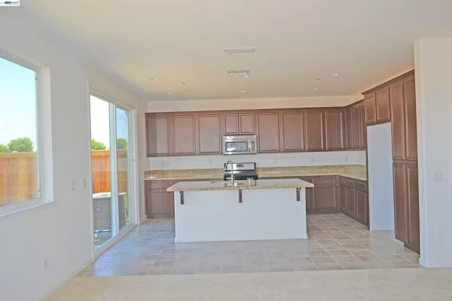 2602 Brookshire St Brentwood, CA 94513 photo 3