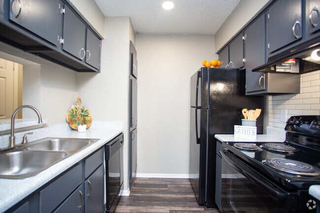 Tuscany Apartments photo 5