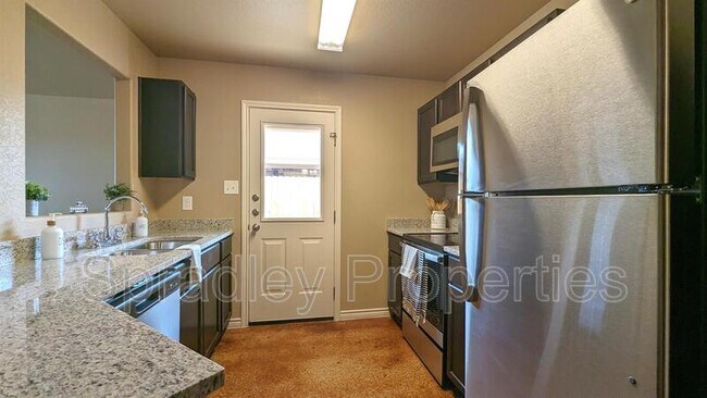 1004A Bandera Ct Belton, TX 76513 photo 3