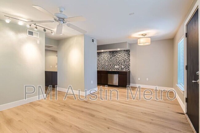 2200 Dickson Dr Austin, TX 78704 photo 5