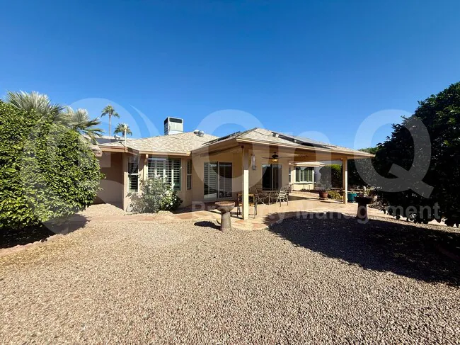 14607 W Yosemite Dr Sun City West, AZ 85375 photo 2