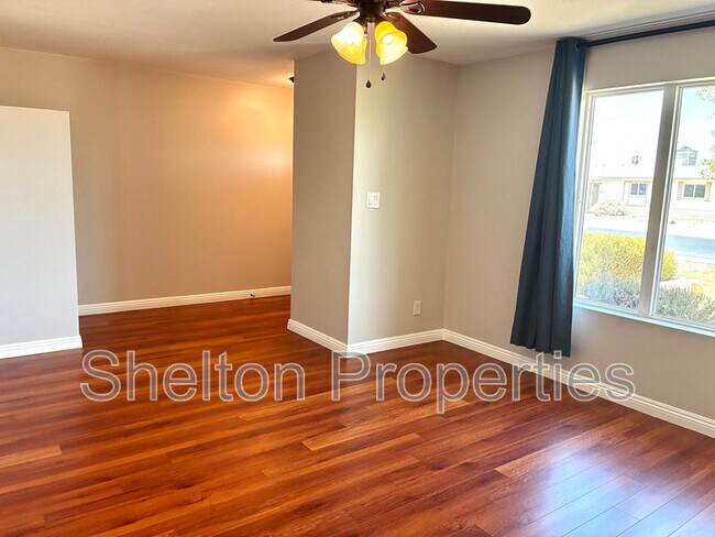 523 E Malibu Dr Tempe, AZ 85282 photo 5