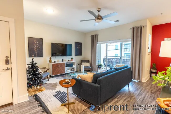 2827 Manor Rd Austin, TX 78722 photo 4