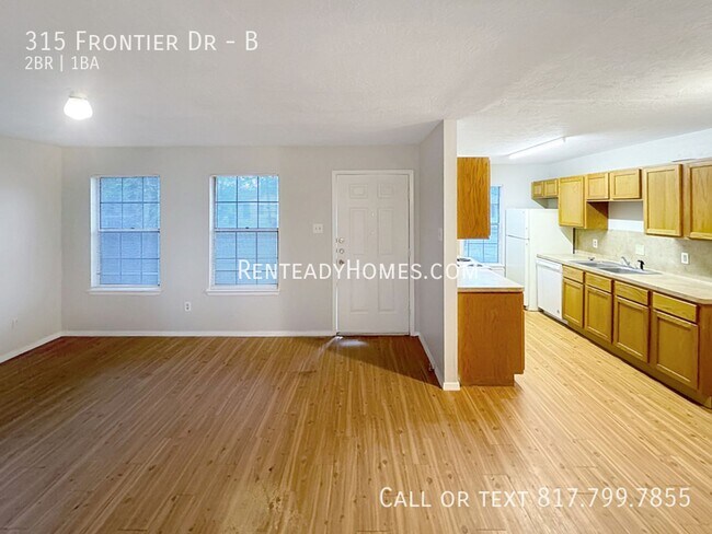 315 Frontier Dr Bryan, TX 77803 photo 3