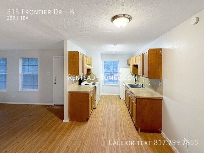 315 Frontier Dr Bryan, TX 77803 photo 4