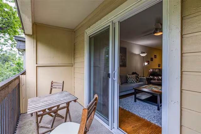 4845 Cedar Springs Rd Dallas, TX 75219 photo 2