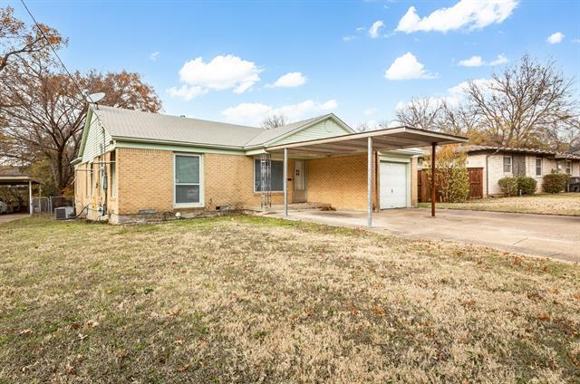 3311 Tooms St Dallas, TX 75227 photo 2