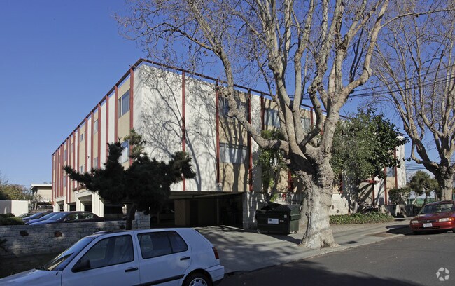 777 Taylor Avenue, Alameda, CA 94501 photo 2