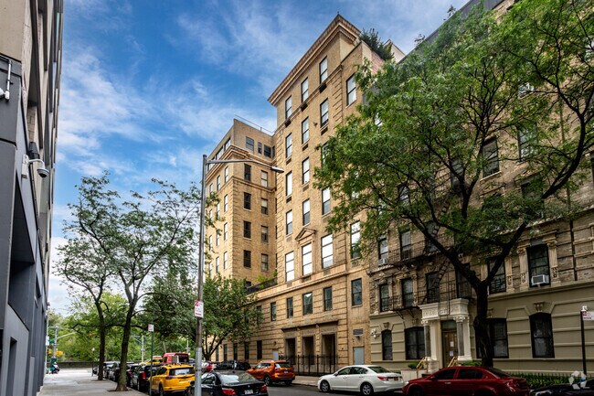 1255 5th Ave New York, NY 10029 photo 4