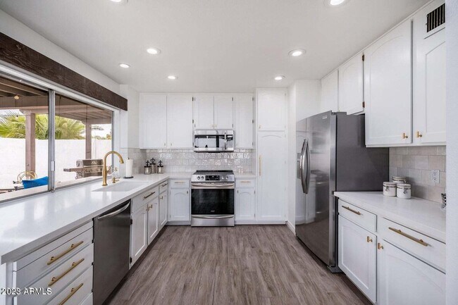 7733 E Hubbell St Scottsdale, AZ 85257 photo 3