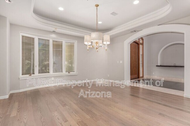 10761 E Fanfol Ln photo 4