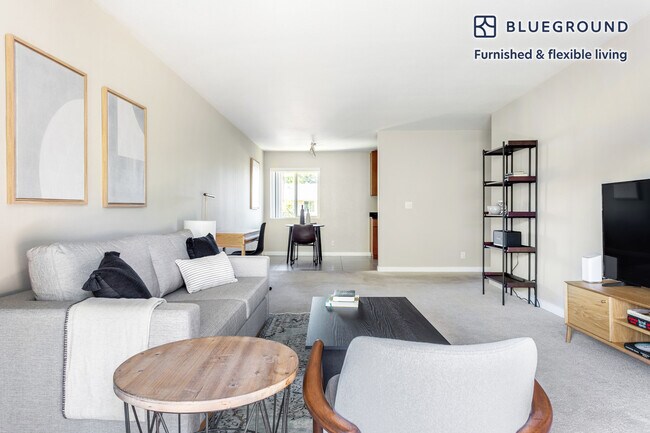 10870 N Stelling Rd Cupertino, CA 95014 photo 3