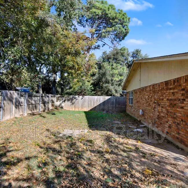 2614 Crestmoor Ct Arlington, TX 76016 photo 5