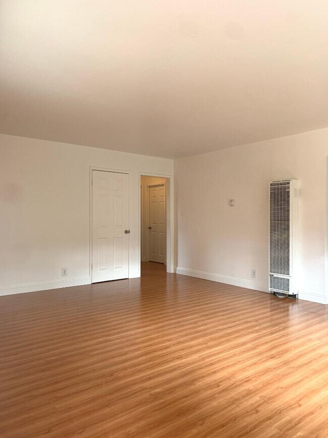 528 North Fair Oaks Avenue, Sunnyvale, CA 94085 photo 3