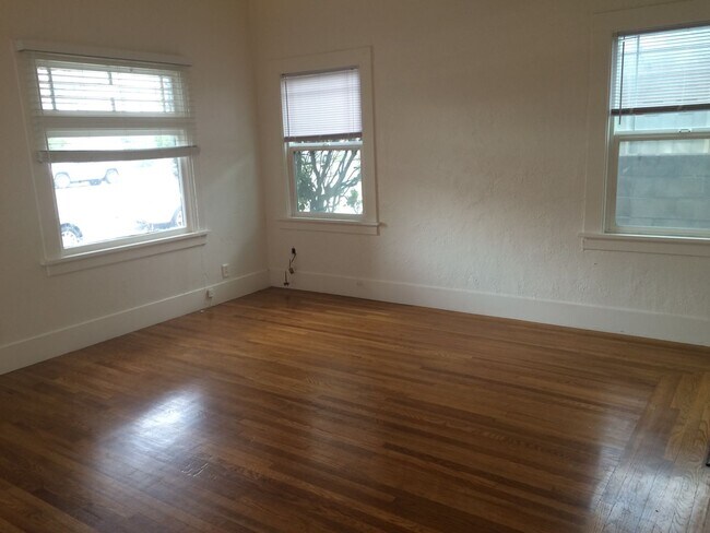 377 E Reed St San Jose, CA 95112 photo 4