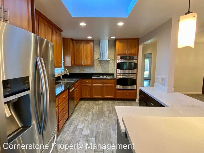 1204 Fewtrell Dr Campbell, CA 95008 photo 4