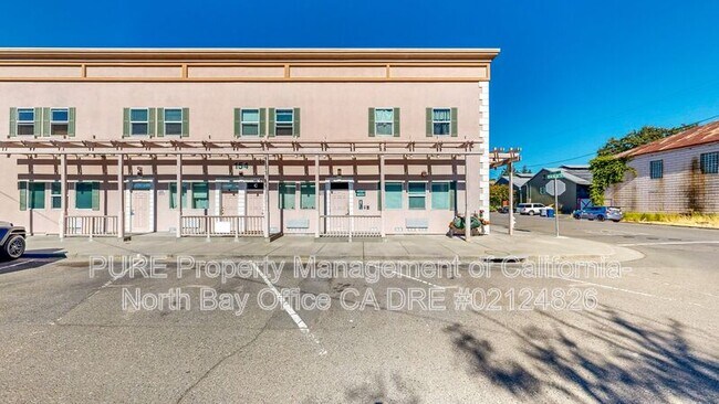 154 Railroad Ave Cloverdale, CA 95425 photo 4