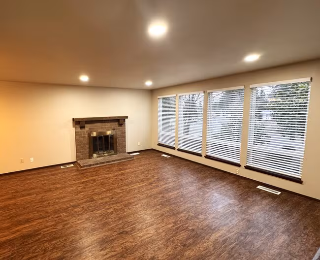 202 Vashon Ave SE Renton, WA 98059 photo 3