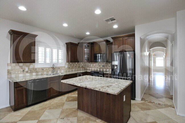 4360 E Austin Ln San Tan Valley, AZ 85140 photo 3
