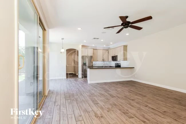 1023 S 151st Ln Goodyear, AZ 85338 photo 3