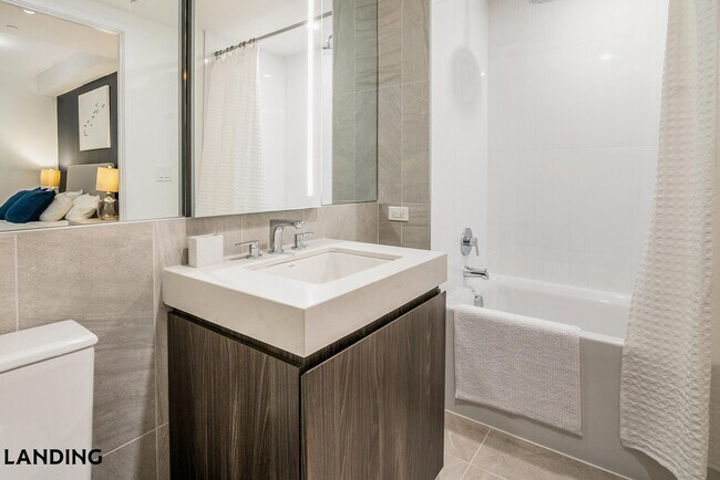 8511 15th Ave NW Seattle, WA 98117 photo 5
