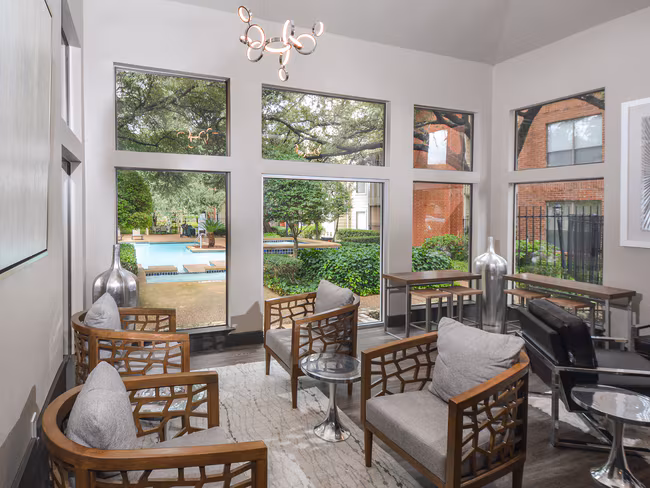 Woodchase Apartments photo 4