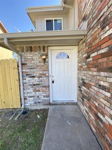 2618 Isbella Drive, Grand Prairie, TX 75052 photo 3