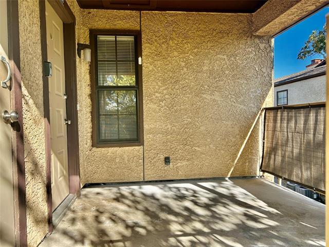 409 Crestline Dr Arlington, TX 76012 photo 3