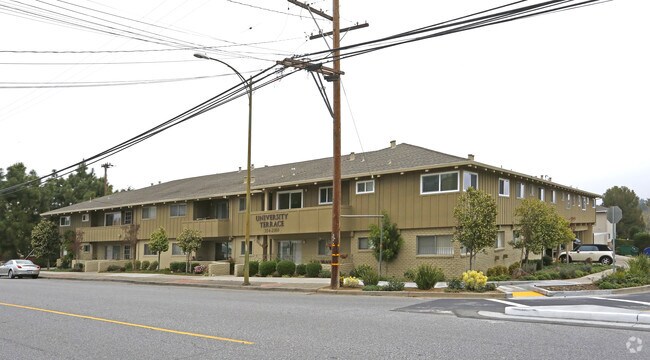 University Terrace Apartments photo 2