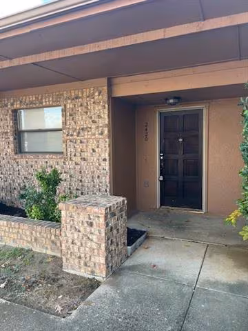 2420 Dalewood Lane, Bedford, TX 76022 photo 2