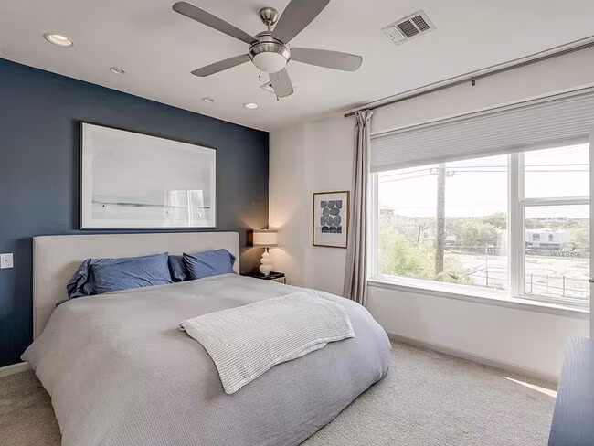 1406 Waterloo Shore Lane, Austin, TX 78741 photo 3