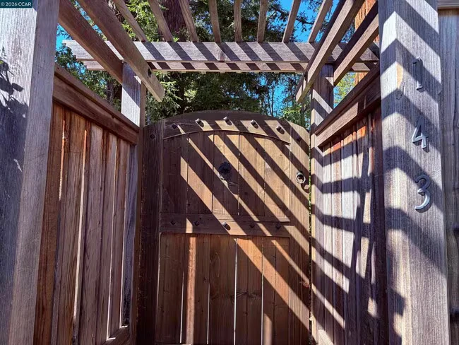 143 Pulido Rd Danville, CA 94526 photo 2