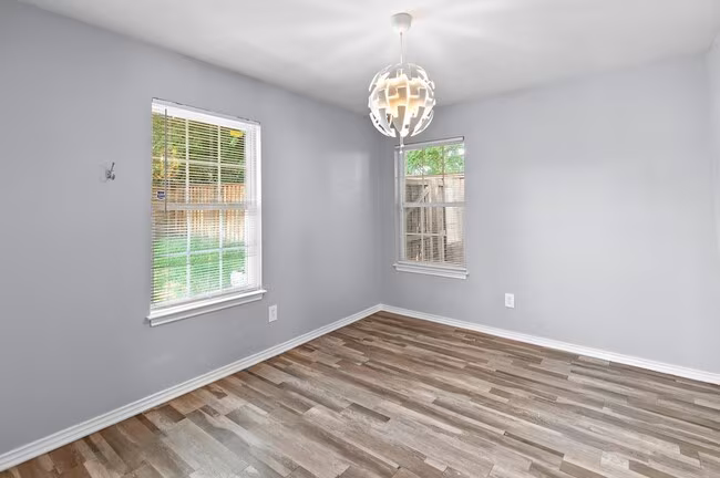 7617 Meador Ave Austin, TX 78752 photo 4