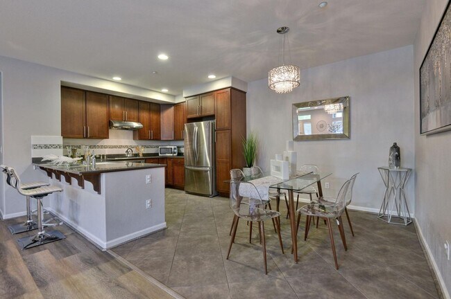 919 Gaspar Vista, San Jose, CA 95126 photo 5