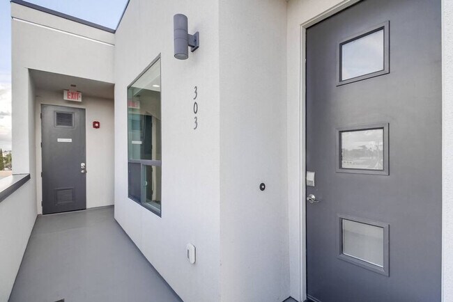 4505 Park Blvd San Diego, CA 92116 photo 4
