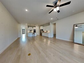 721 Precious Dr Murphy, TX 75094 photo 2