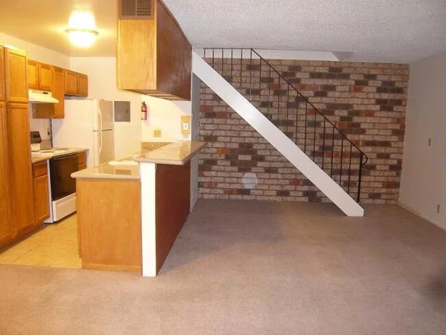 34740 Skylark Dr Union City, CA 94587 photo 4