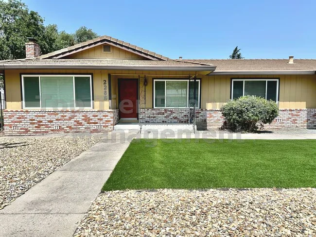 2265 Walnut Boulevard, Walnut Creek, CA 94597 photo 2